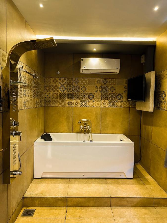 Bbc Luxury Apartments Perintalmanna Eksteriør bilde