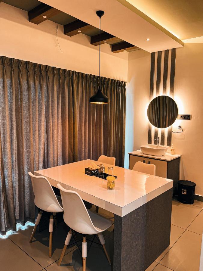 Bbc Luxury Apartments Perintalmanna Eksteriør bilde